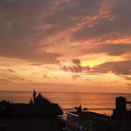 top sea view guest Mirissa Extérieur photo